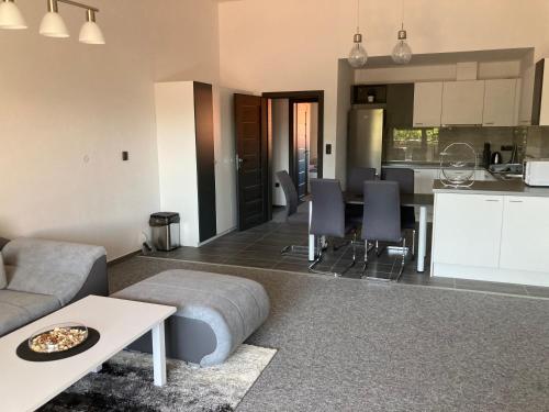 Kitchen, Apartmany Grasel in Jindrichuv Hradec
