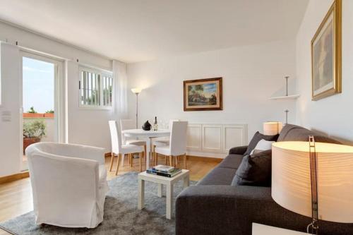 Piccolomini San Peter - Terrace Flat