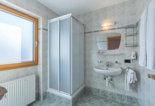 Berghotel Schlemmer Dolomites Room Type - Quadruple Room with Balcony