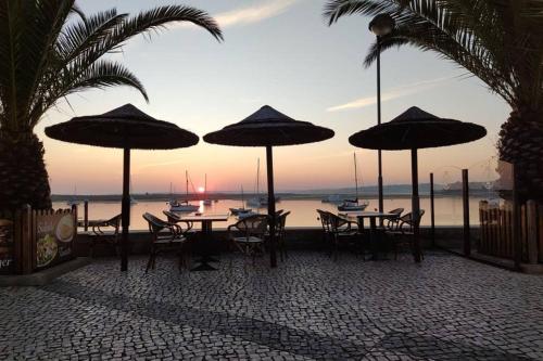 "Quinta da Praia" by LTS - 2F in Torralta