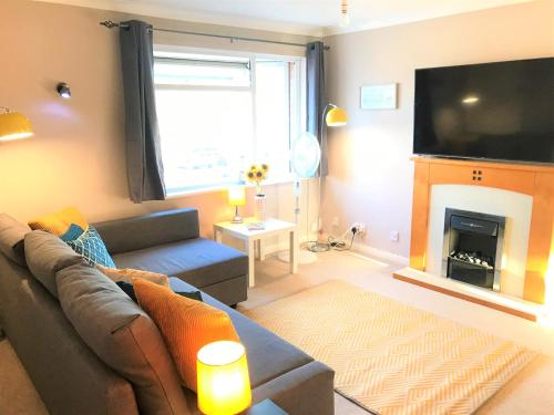 Toronto Apartment In Seaside Town With Parking, , West Sussex