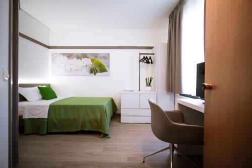 1 twin bed