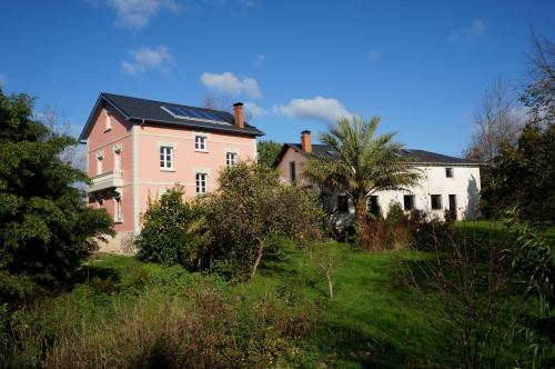  Apartamentos La Collada in San Pelayo de Tehona
