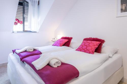 Rooms 88 Room Type - Standard Queen Room