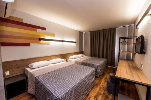2 king beds