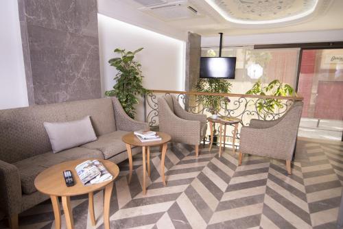 Cumbali Suite Hotel - image 11