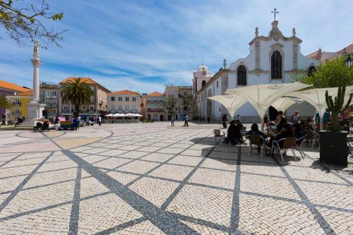 Setúbal Typical Home - image 4