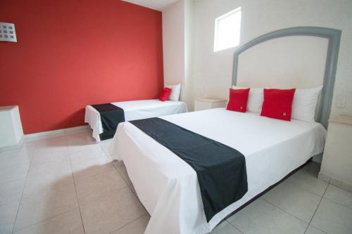 2 double beds, 1 twin bed