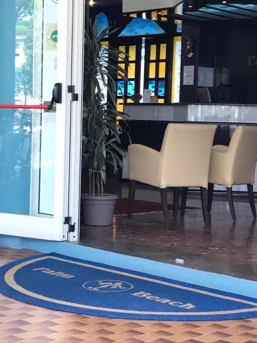 Hotel Palm Beach - image 4