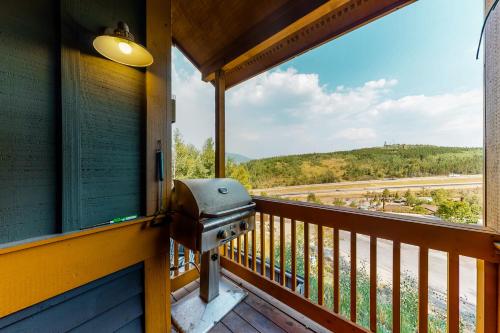 Rolling Ridge Respite in Silverthorne, USA