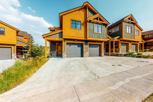 Rolling Ridge Respite in Silverthorne, USA