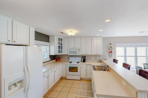 Lake Casa - image 7