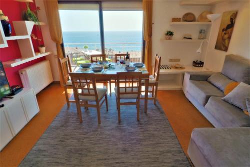 Carmen Seaview & Beach - Apartment in Montgat