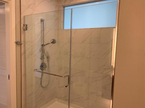 Palo Alto Luxury 1bd 1bth Apartment with Pool and Amenities - image 11