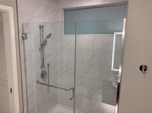 Palo Alto Luxury 1bd 1bth Apartment with Pool and Amenities - image 10