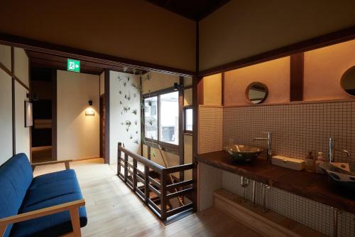'Sasayama Jyokamachi Guest House KURIYA Semi Double Bunk Bed Cabin for 2-4 Pax - Vacation STAY 91845