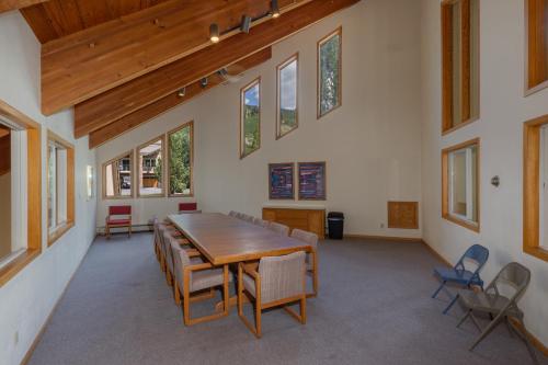 Enclave #4 by Summit County Mountain Retreats - image 7