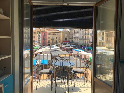ทัศนียภาพ, Apartaments Vicus 3 con vistas a la Plaza Mayor de Vic in วิค