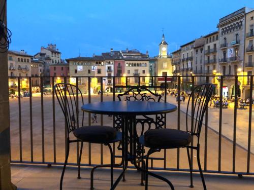 . Apartaments Vicus 3 con vistas a la Plaza Mayor de Vic