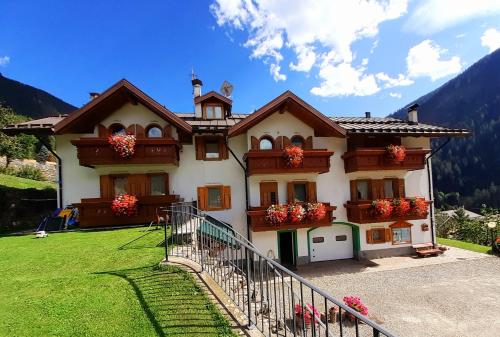  Casa Bamby, Pension in Cogolo bei Vermiglio