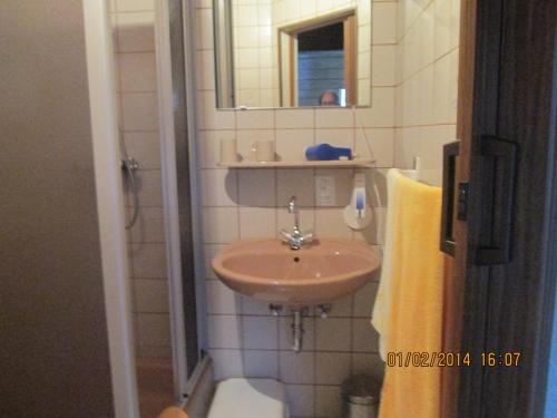 Bathroom, Hotel Schauenburg in Tholey