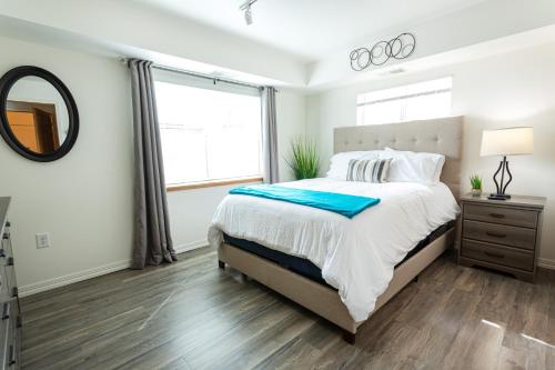 Professionally Designed Apartment Near Uptown