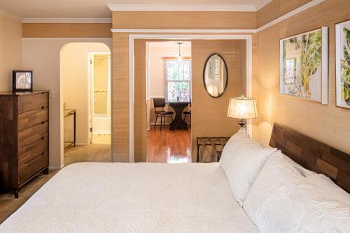 267190751 Harbor House Inn
