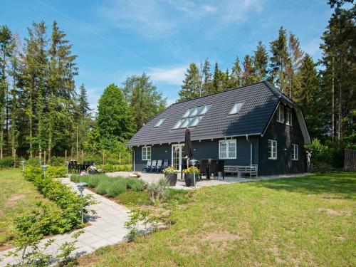 B&B Glesborg - 10 person holiday home in Glesborg - Bed and Breakfast Glesborg