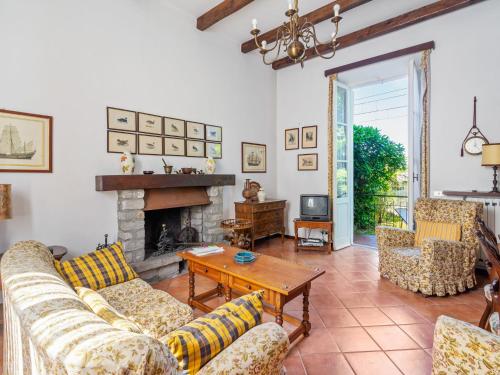  Belvilla by OYO Belle Epoque in Meina