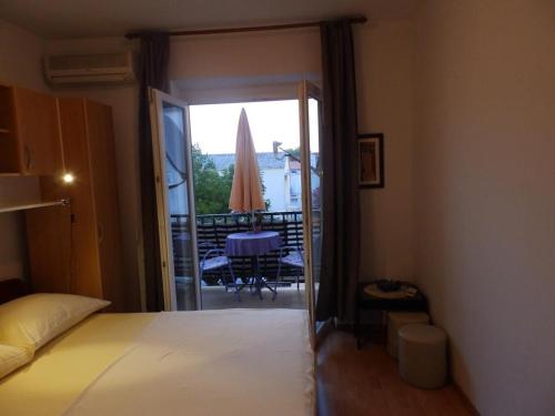 Apartments and rooms by the sea Baska Voda, Makarska - 2675