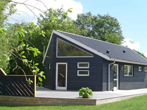 Three-Bedroom Holiday home in Børkop 7