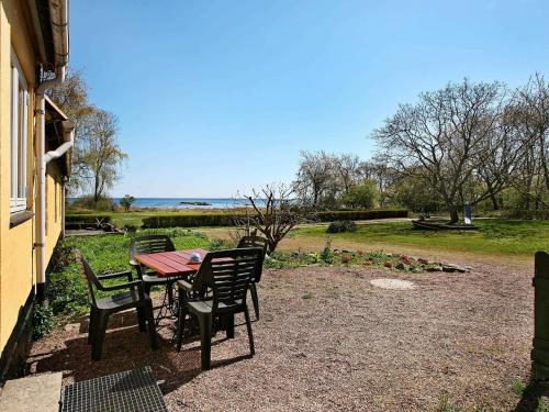 Two-Bedroom Holiday home in Svaneke 4 - image 3