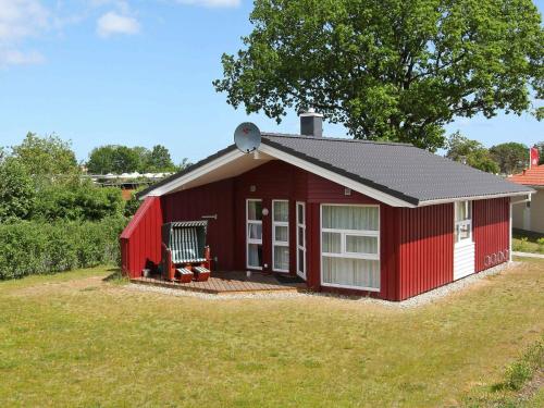6 person holiday home in GROEMITZ