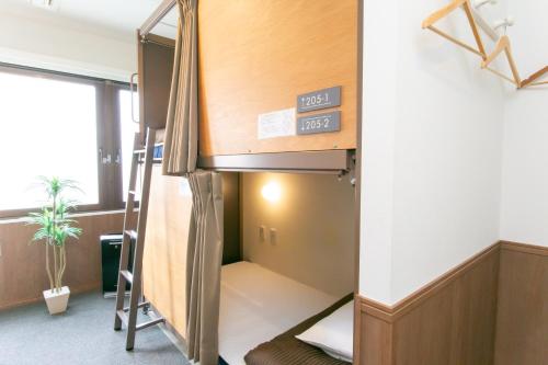 1 bunk bed