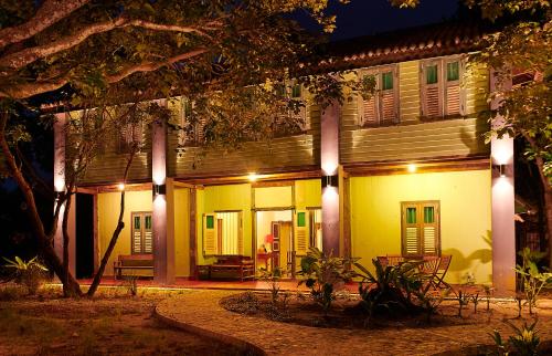 room detail thumbnail 1