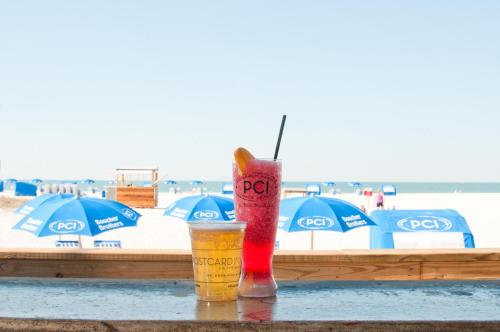 Postcard Inn On The Beach