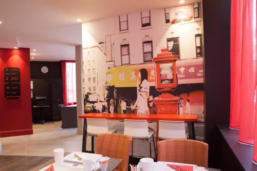 Bar/lounge, HOTEL SIXTEEN PARIS MONTROUGE in Montrouge