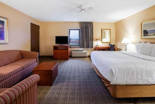 La Quinta Inn by Wyndham Detroit Southgate