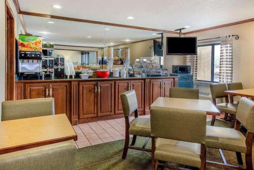 La Quinta Inn by Wyndham Detroit Southgate