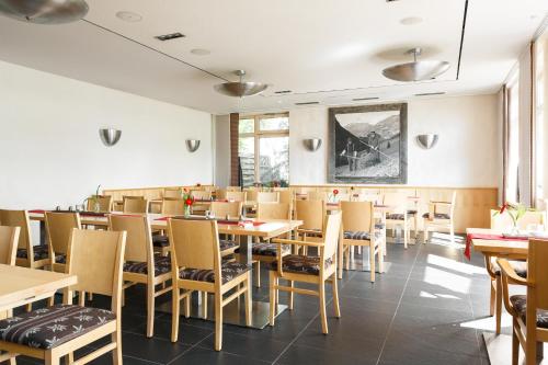 Hotel Alpenblick - image 12
