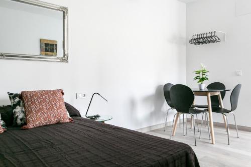 Alameda Principal FreshApartments by Bossh Apartments - image 3