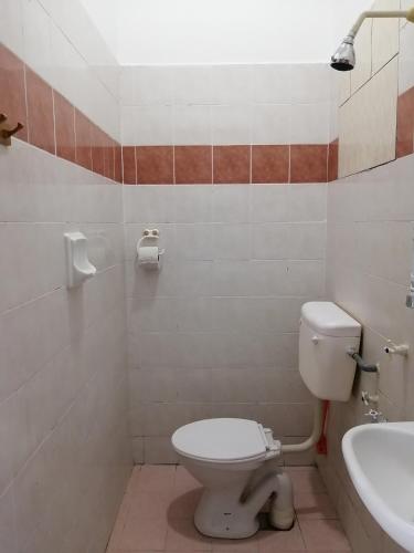 Shower, SKYHOMESTAY TELOK PANGLIMA GARANG in Jenjarom