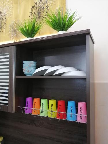 Kitchen, SKYHOMESTAY TELOK PANGLIMA GARANG in Jenjarom