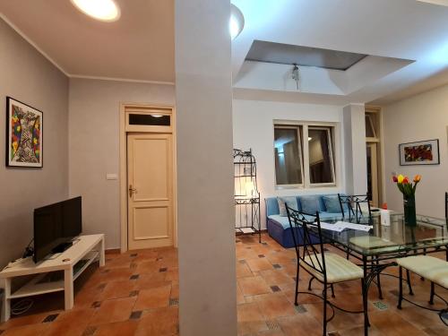 Apartmani N.Mays