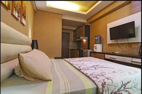 The Suites Metro Apartment