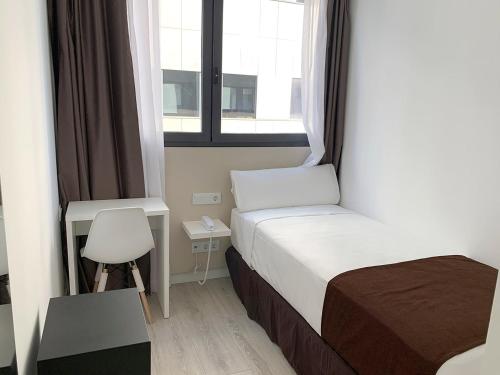 Hotel BESTPRICE Alcalá - image 3