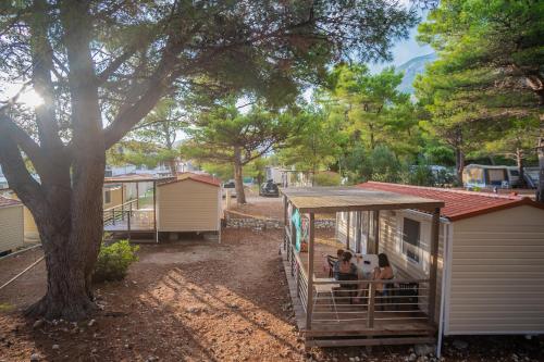Kamp Dole - Navores (Zivogosce, Kroatien) Preise 2020  Agoda