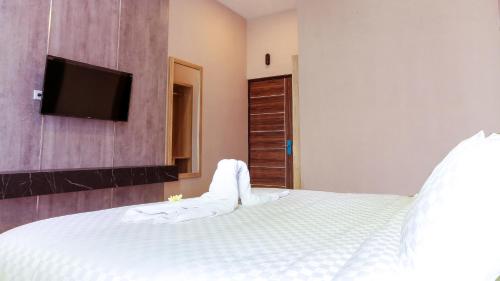 Giri Palma Hotel by ecommerceloka