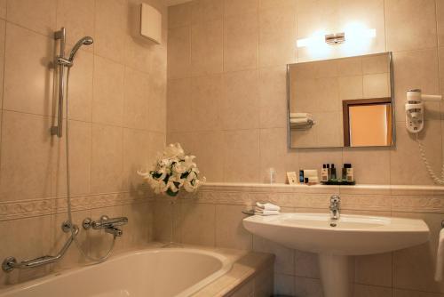 施朗斯酒店 施朗斯酒店