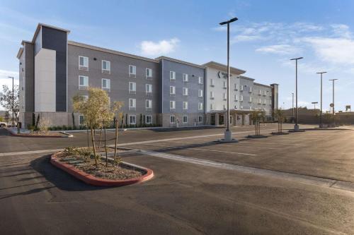 WoodSpring Suites Colton Colton